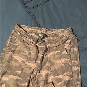 Athleta Camouflage Joggers women’s Size 2 EUC